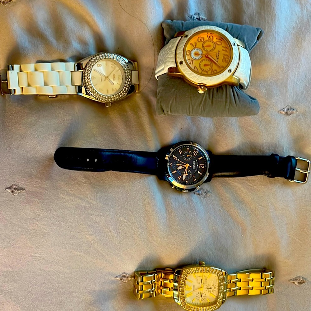 Bundled watches for sale, fossil, guess, akribos.